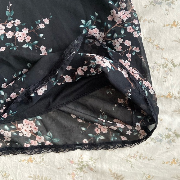 Zara black cherry blossom midi dress in great condition size small - Picture 4 of 6